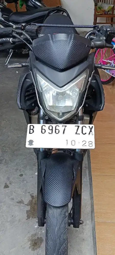 Jual motor Cb 150 R.