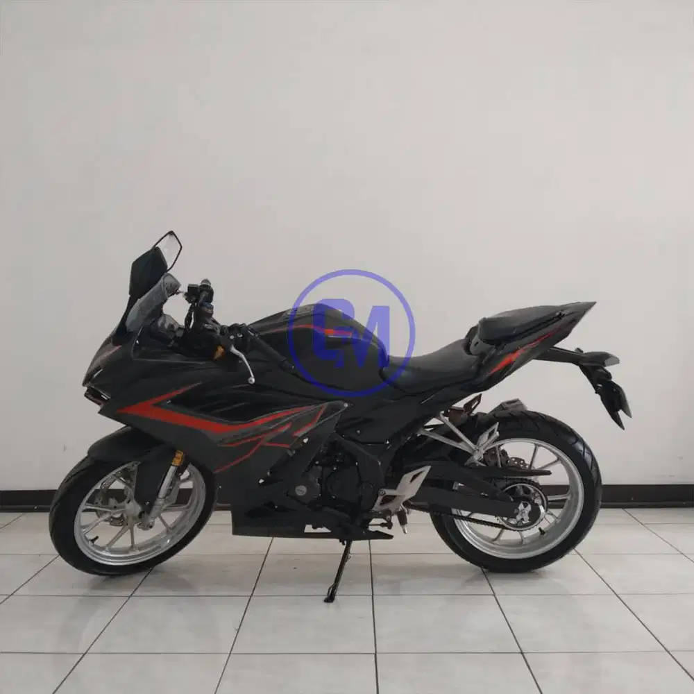 Dp 1jt, Honda CBR 150R Tahun 2022, Cash - Kredit