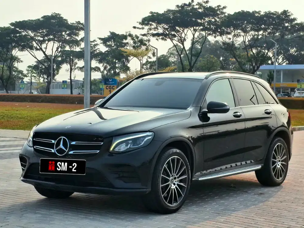 Mercy GLC 200 AMG night edition 2019, hitam