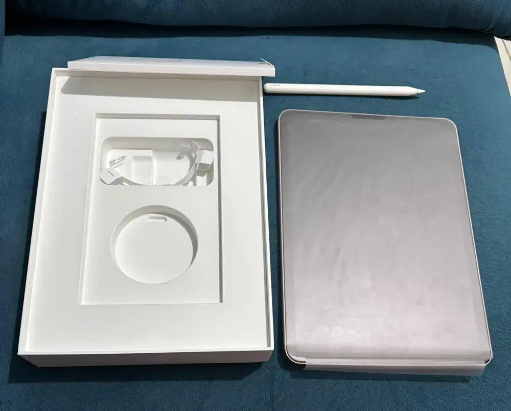 Ipad Gen 4th 11 wifi + Celluler + pencil