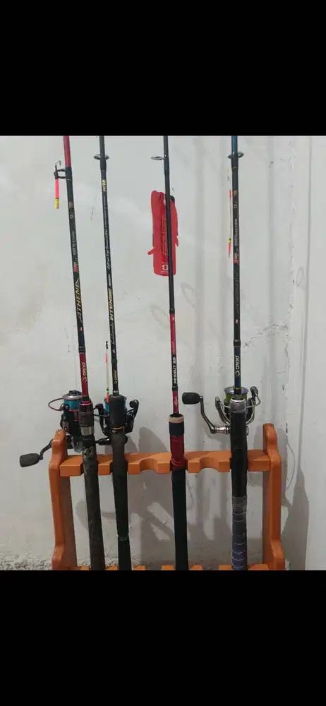 alat pancing 1 set merek Daido