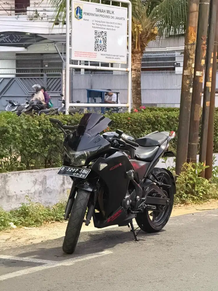 Honda Cbr 250R KYJ CBU 2011 Lengkap Surat & Parts Ori