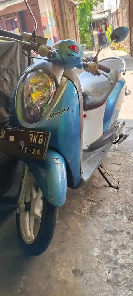 Honda scoopy blue 2011 komplit