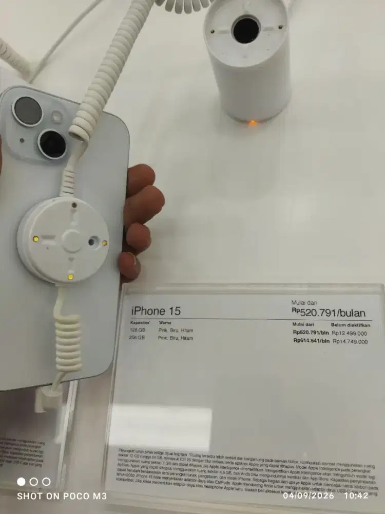 Credit Iphone 15 By Spayllater