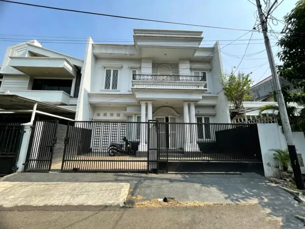 DISEWAKAN RUMAH MINIMALIS 2 LANTAI - GEDUNG HIJAU, PONDOK INDAH, JAKARTA SELATAN