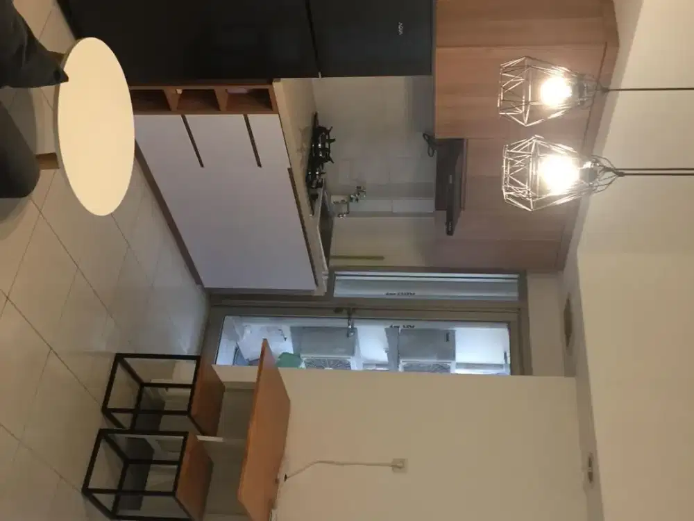 Apartemen Green Lake Sunter 2BR furnish interior rapi minimalis, lantai rendah, hadap utara, view JIS. min sewa 3bln.