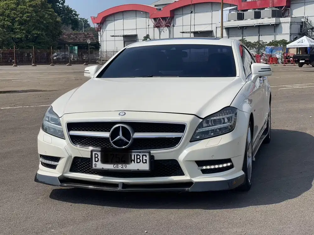 MERCY CLS350 AMG 2012 PUTIH