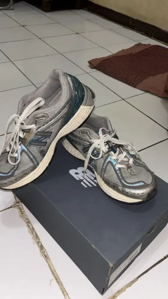 sepatu new balance