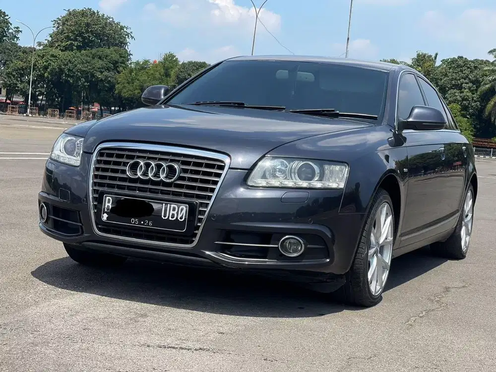 AUDI A6 2011 AT GREY