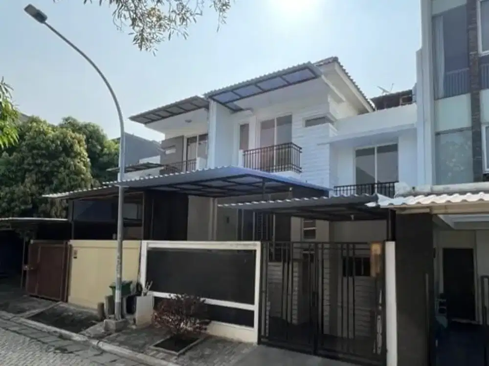 Rumah 2,5 Lantai di  Bahtera Permai Kayara PIK 1