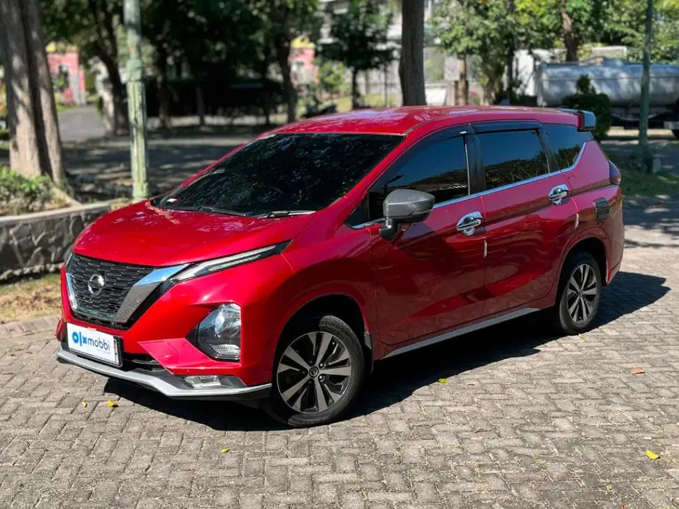 Nissan Livina 1.5 VL Bensin-AT 2019 Merah NWE
