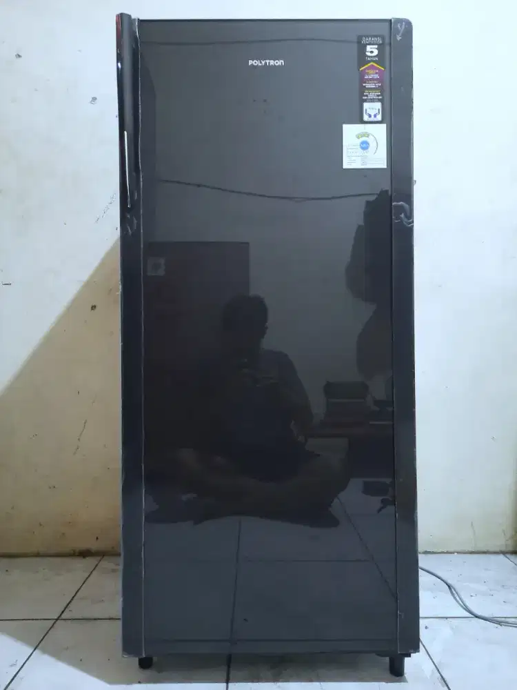 kulkas POLYTRON BELLEZA 1 PINTU KACA
