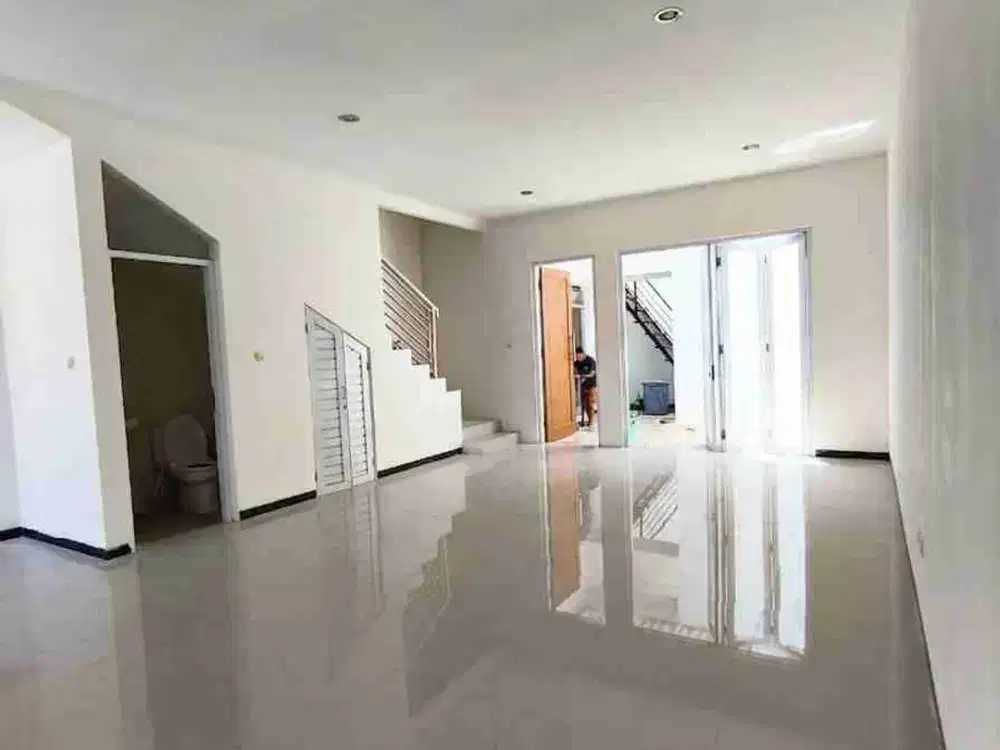 jual rumah 2 lantai di cluster taman Kopo indah 5 bandung harga nego