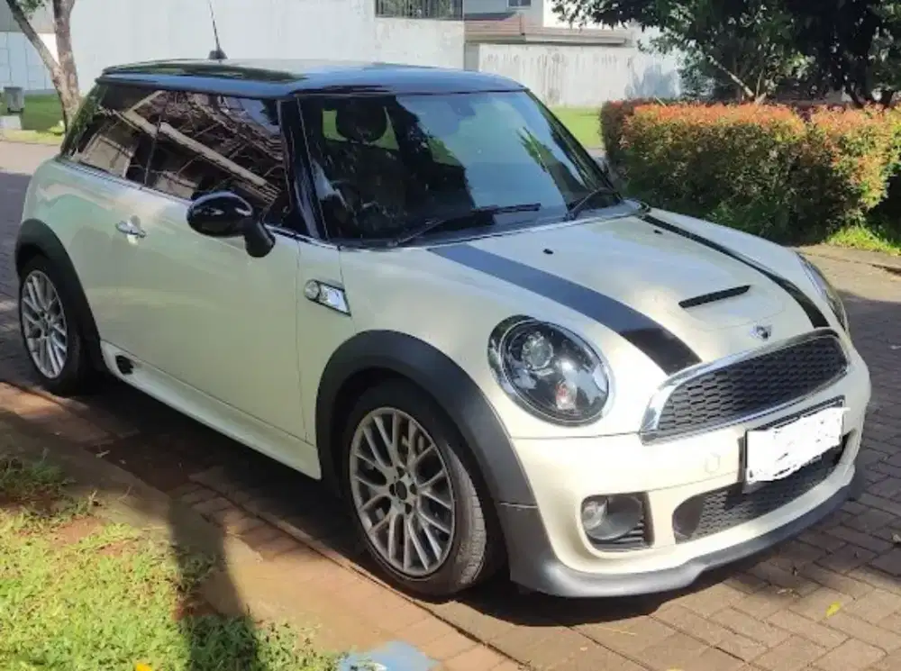 Mini Cooper JCW, km 34rb