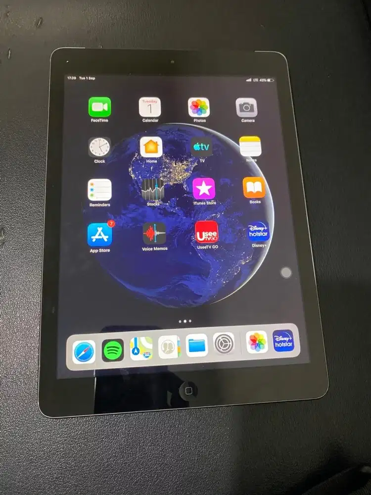 iPad Air gen 1 64gb Cell + wifi no minus unit only ex grs Resmi ibox