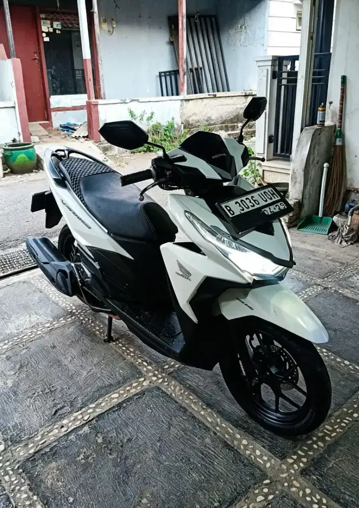 Vario 150 led old putih