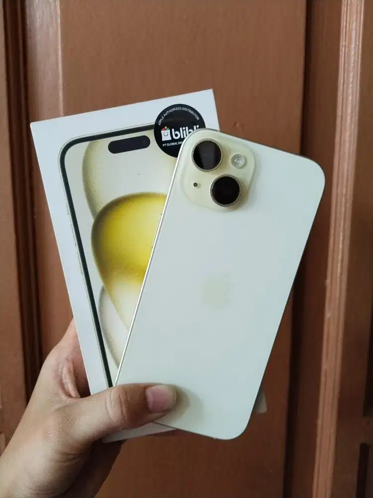 For Sale IPhone 15 128gb Yellow