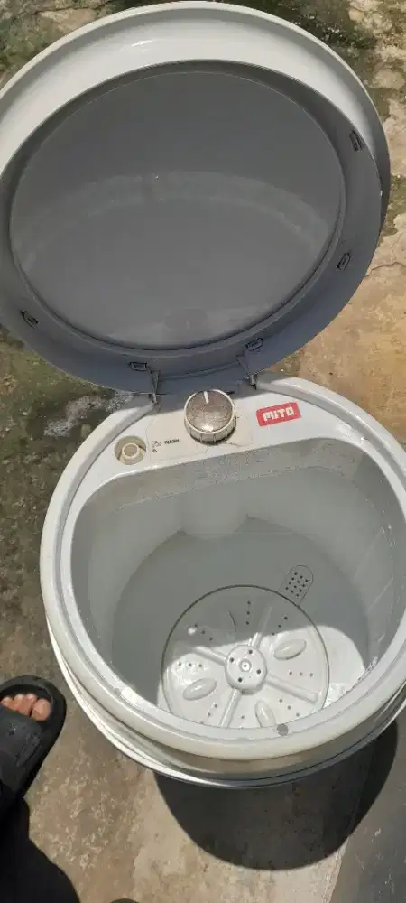 Mesin cuci MITO 3,5kg mulus