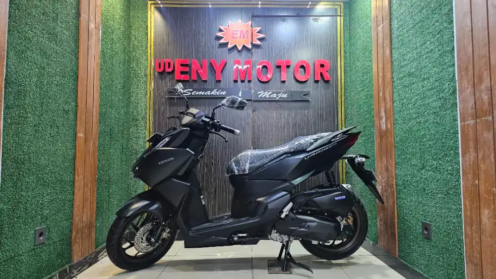 ENY MOTOR - READY HONDA VARIO 160 ABS 2024 - KM RENDAH