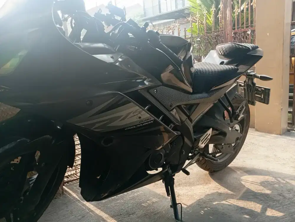 Yamaha R15 THN 2015, orisinil, istimewa