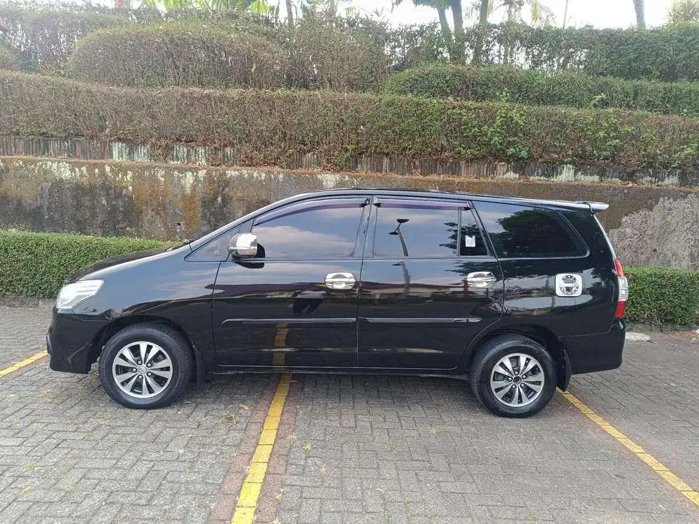 Toyota Kijang Innova 2015 Bensin