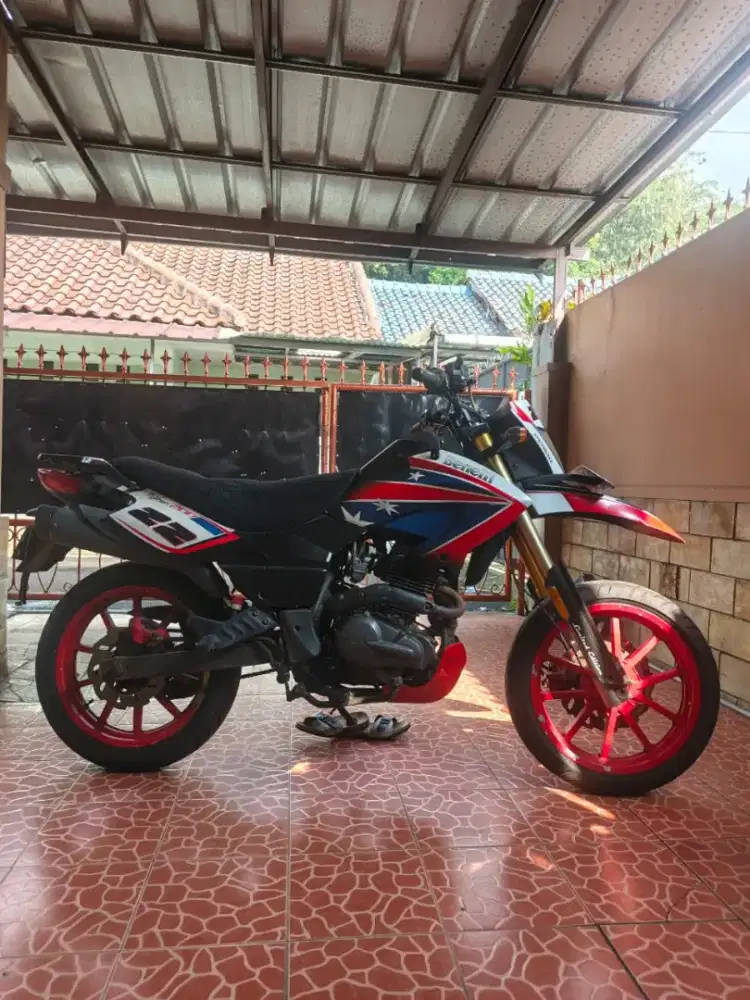Benelli Adventure Pyton 200cc
