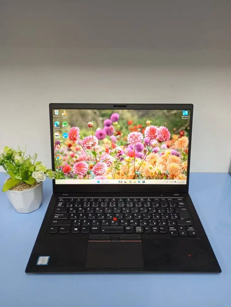 DIJUAL THINKPAD LENOVO X1 CARBON 6th i5 Gen 8 8/256