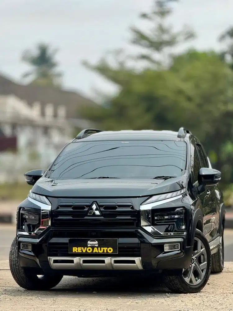 Xpander cross premium 2022 / 2023 Premium 1.5 facelift automatic 2021