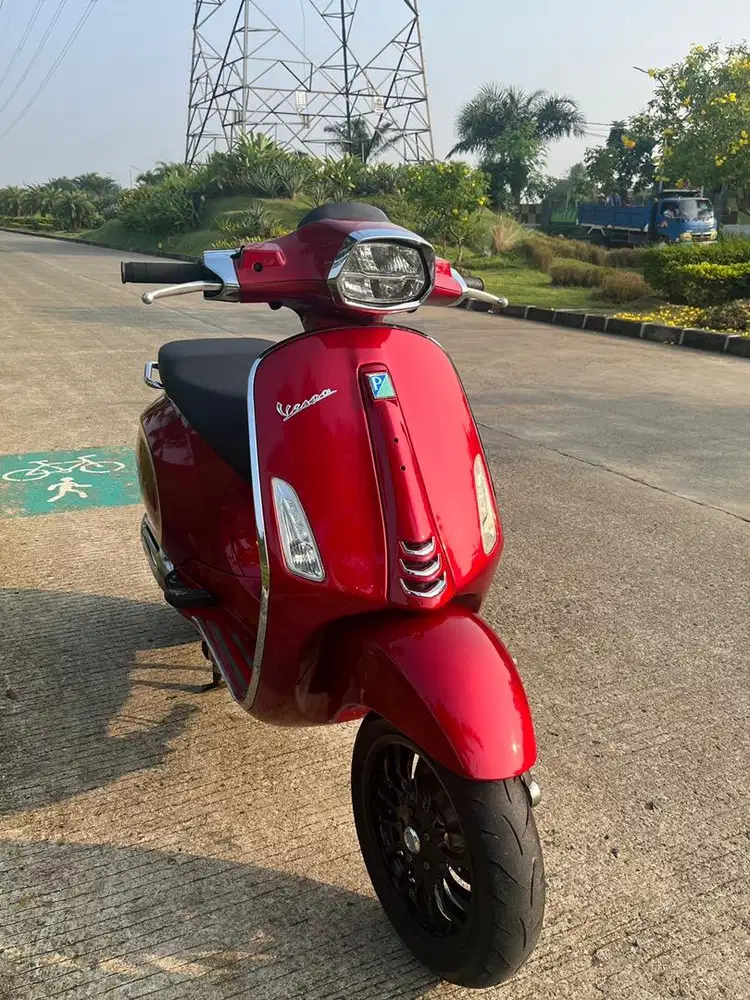 Vespa sprint 2020 red scarlato