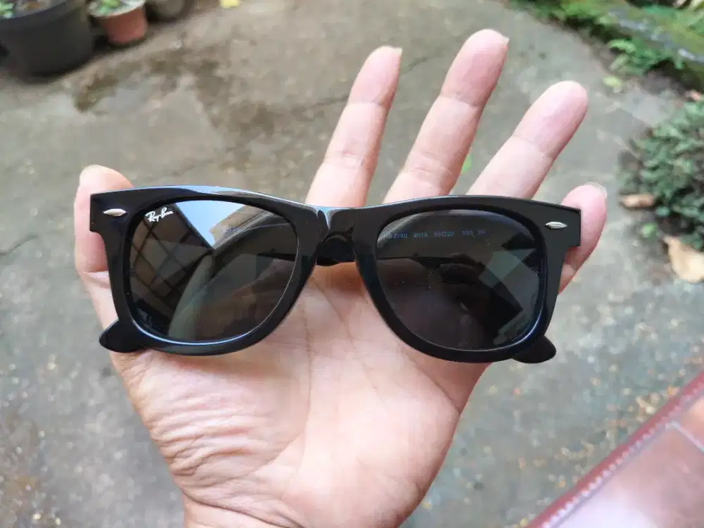 Kacamata ray-ban