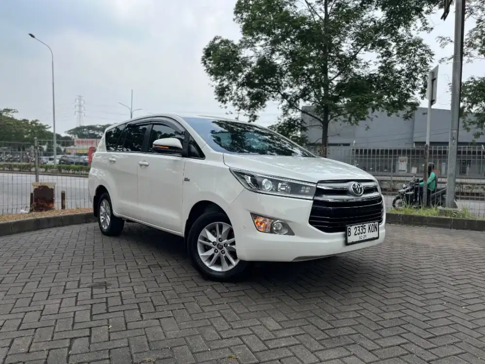 TOYOTA INNOVA REBORN 2.0 V at Bns 2019 Putih