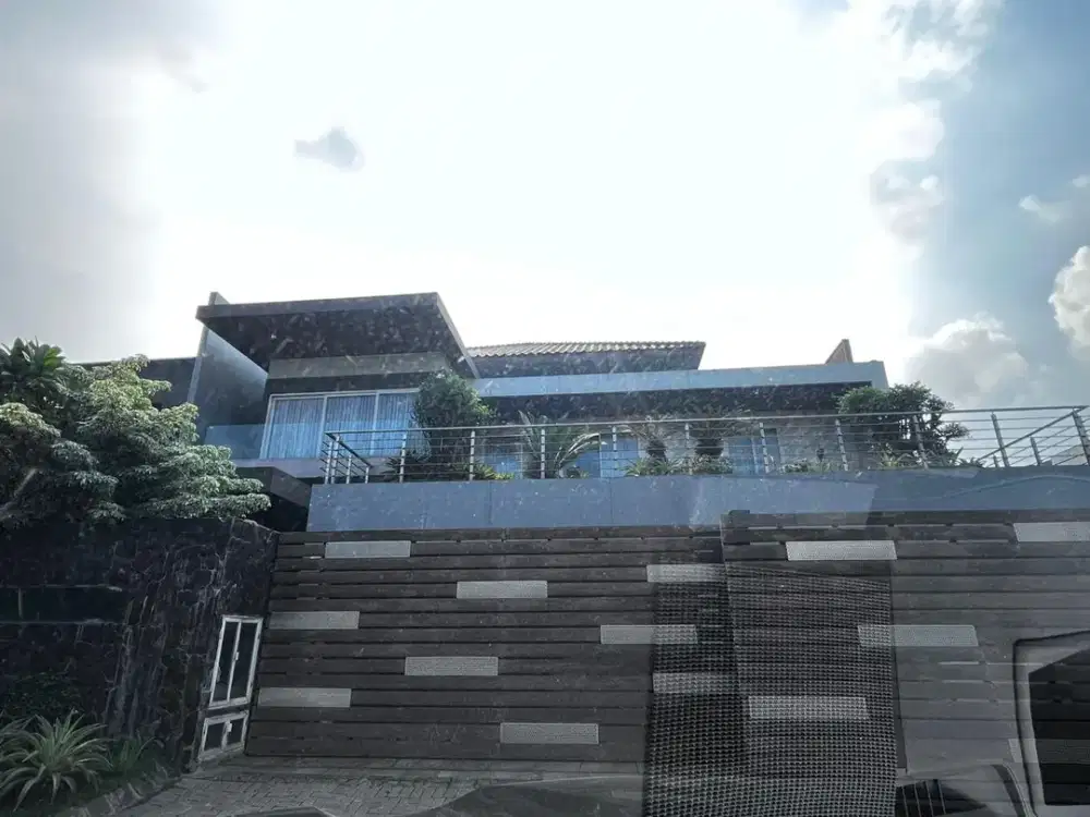 EMA430 Dijual Rumah Minimalis Full Furnish Strategis di Sukoamanunggal Surabaya