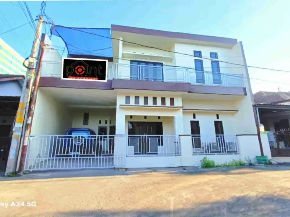 Rumah 2 lantai Bagus Cluster Dekat Alana Hotel Solo