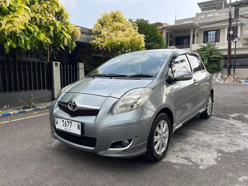 Toyota Yaris 2011 E AT