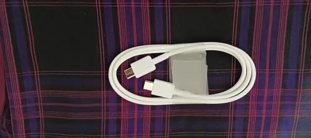 KabelCharger Putih Samsung Original Super Fast Charging Baru