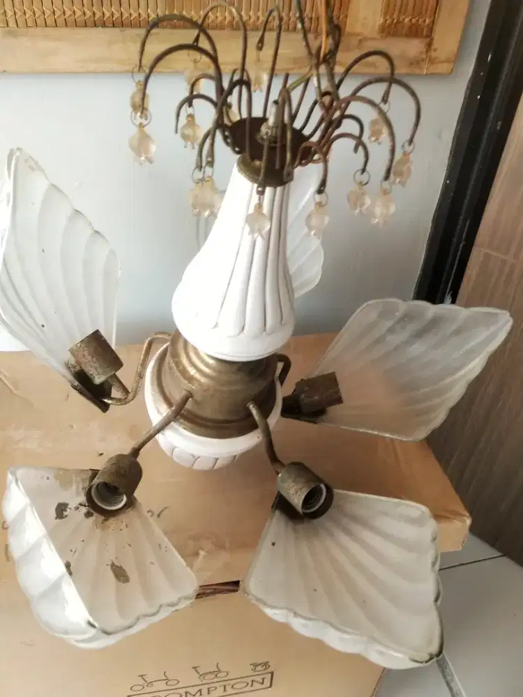 Lampu jadoel keramik