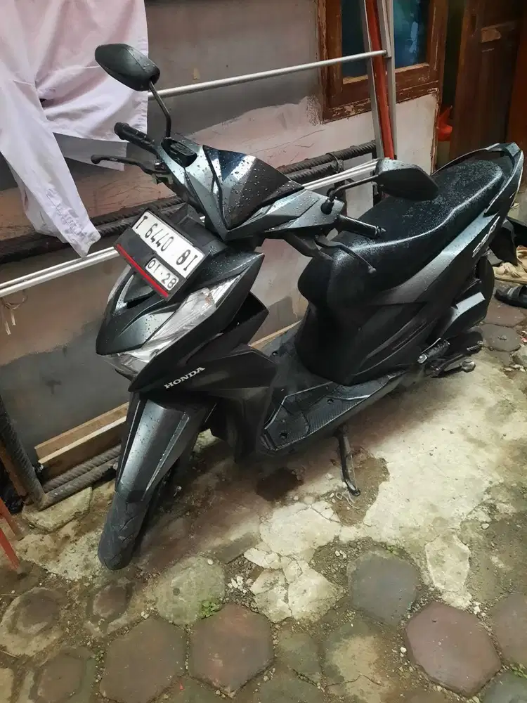 Beat deluxe hitam 2023 kumplit pajak on