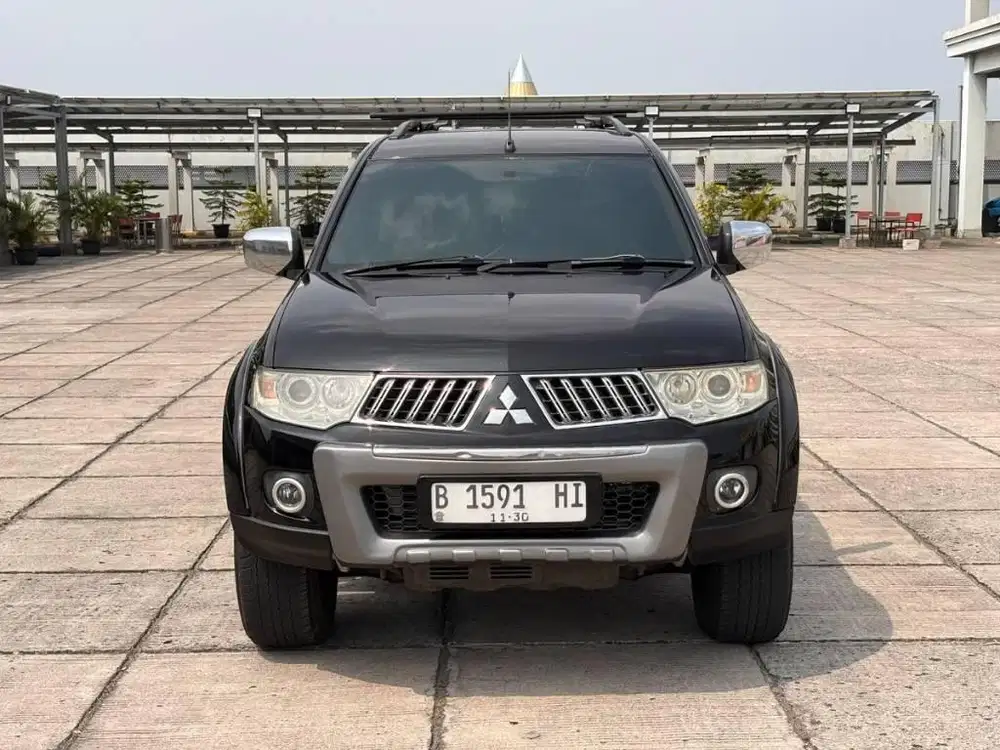 ‼️cash‼️Mitsubishi Pajero Exceed hitam 2010 2011 2012
