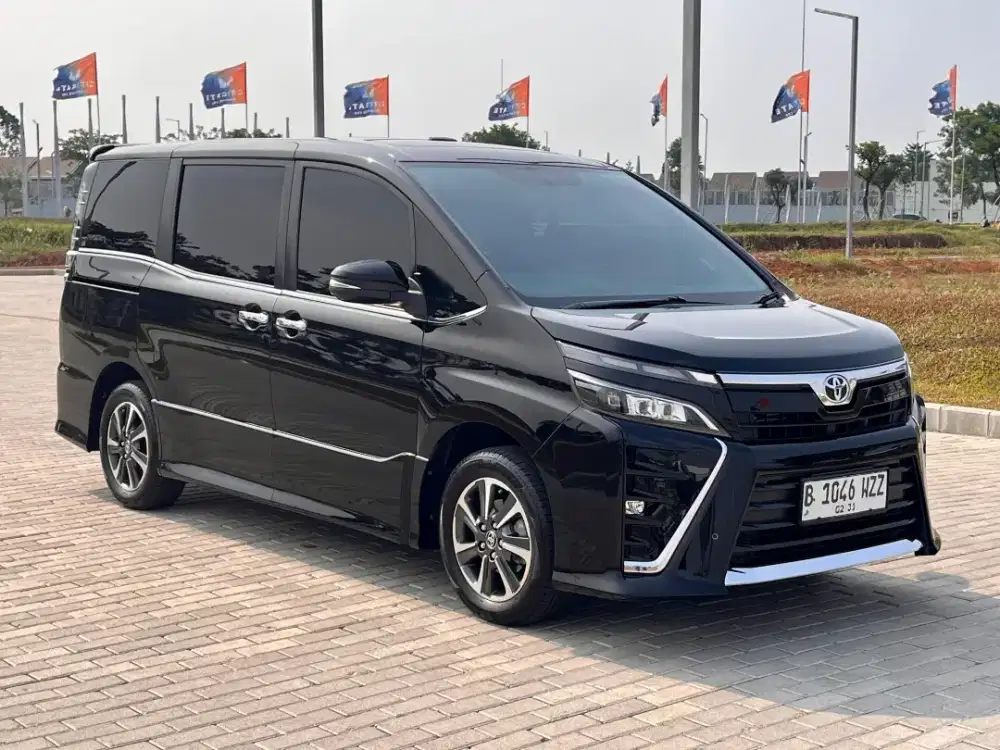 Toyota Voxy 2.0 Automatic 2020 Tdp 10 jt