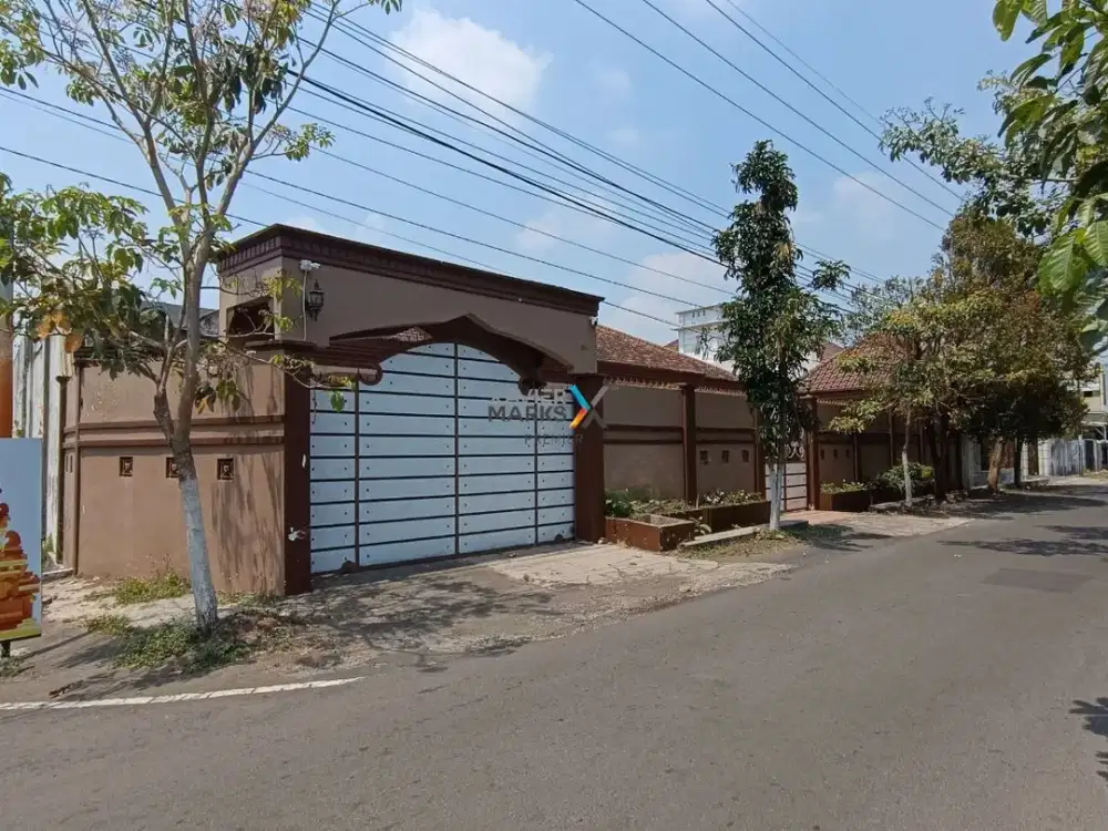 Dijual Rumah Hook Semi Furnish di Karanglo Indah, Malang