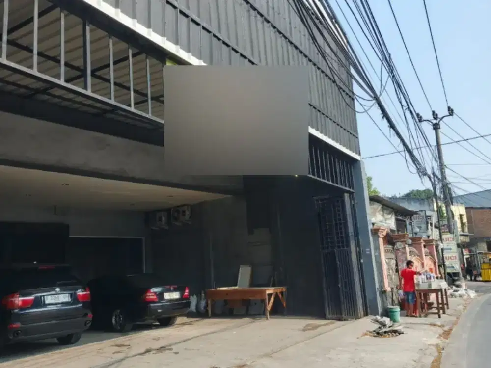 Disewakan Gedung 2 lantai jln.Peta Barat kalideres Jakarta barat