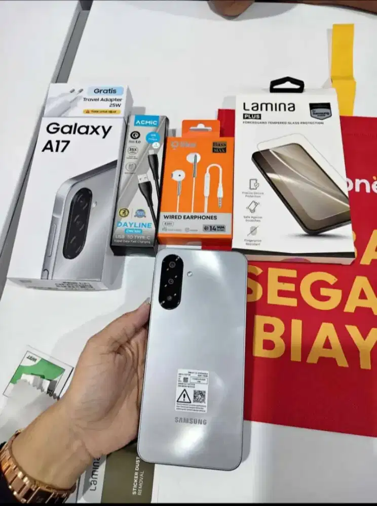 cicilan, kreditan henpohen Samsung by home credit cukup bawa KTP saja