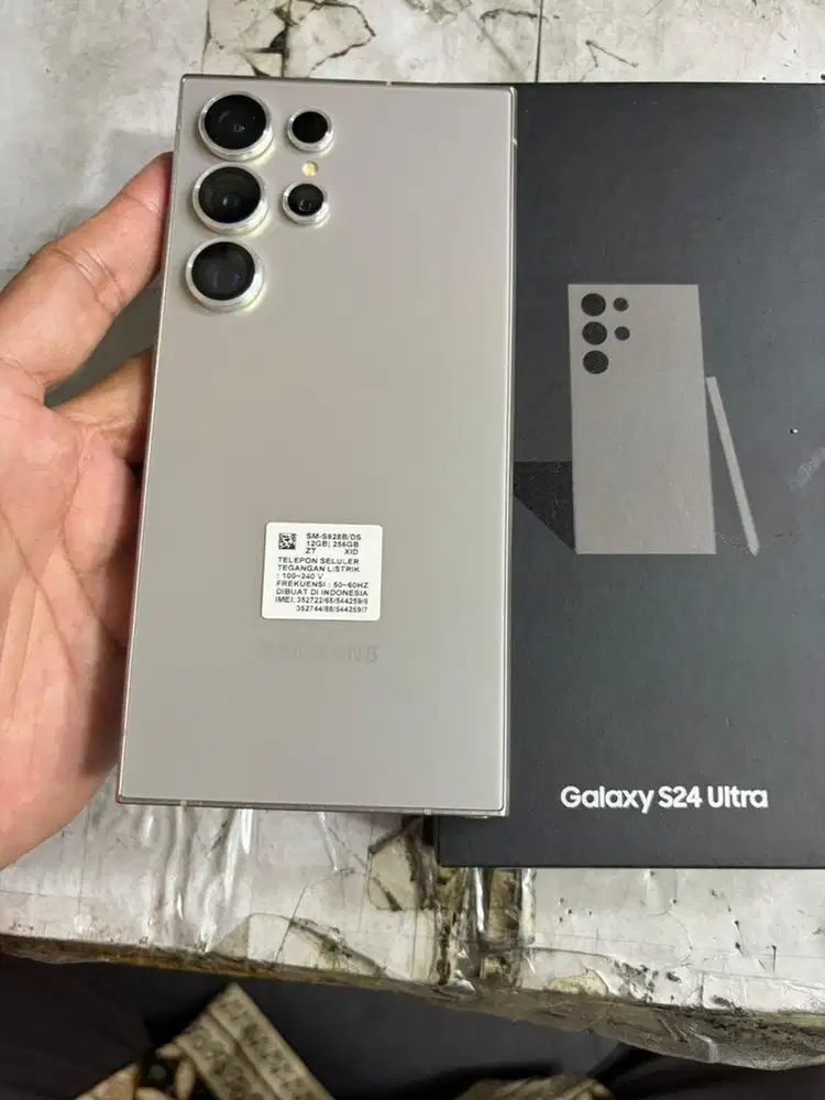 Samsung S24 Ultra sein 12/256 5G resmi mulus Tt masuk