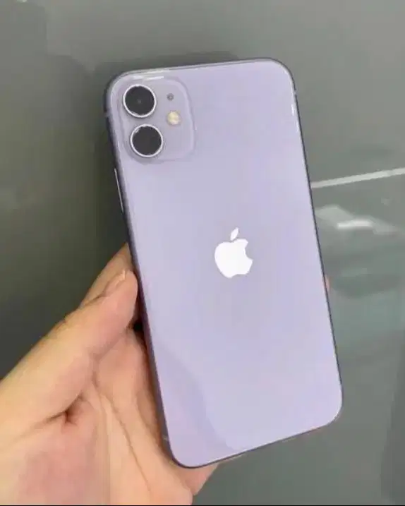 Dijual iPhone 11 128gb beacukai, kondisi mulus batre 76