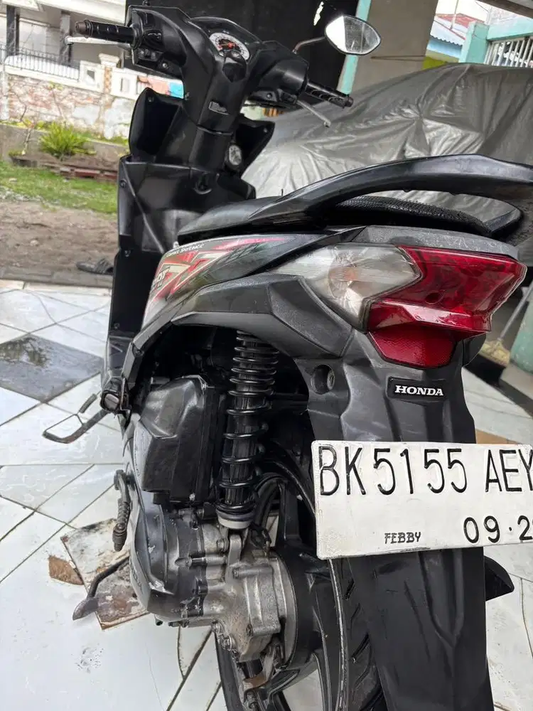 Di jual honda beat 2014 pamakaian Pribadi terawat