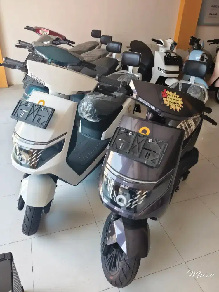 Molis K5,, speda motor listrik.. Cicilan promo 0% syarat KTP aja