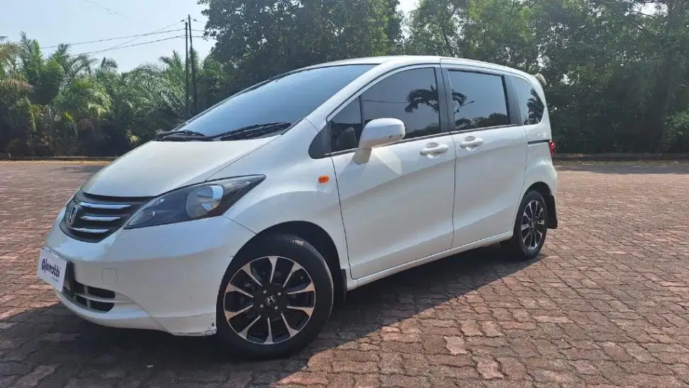 Pajak Panjang Honda Freed 1.5 E Bensin-AT 2010 KTKG