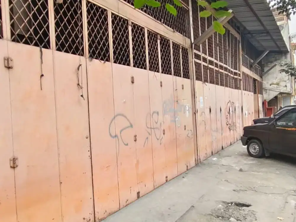 DISEWAKAN GUDANG STRATEGIS – JALAN WAHIDIN!