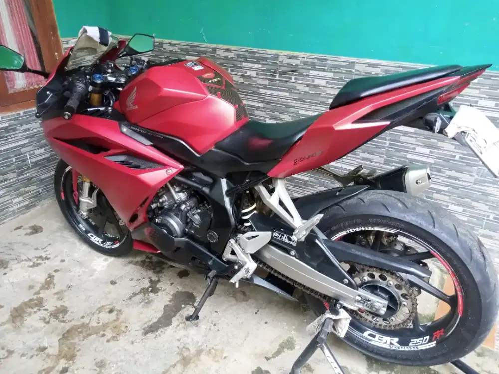 Motor Honda cbr250rr