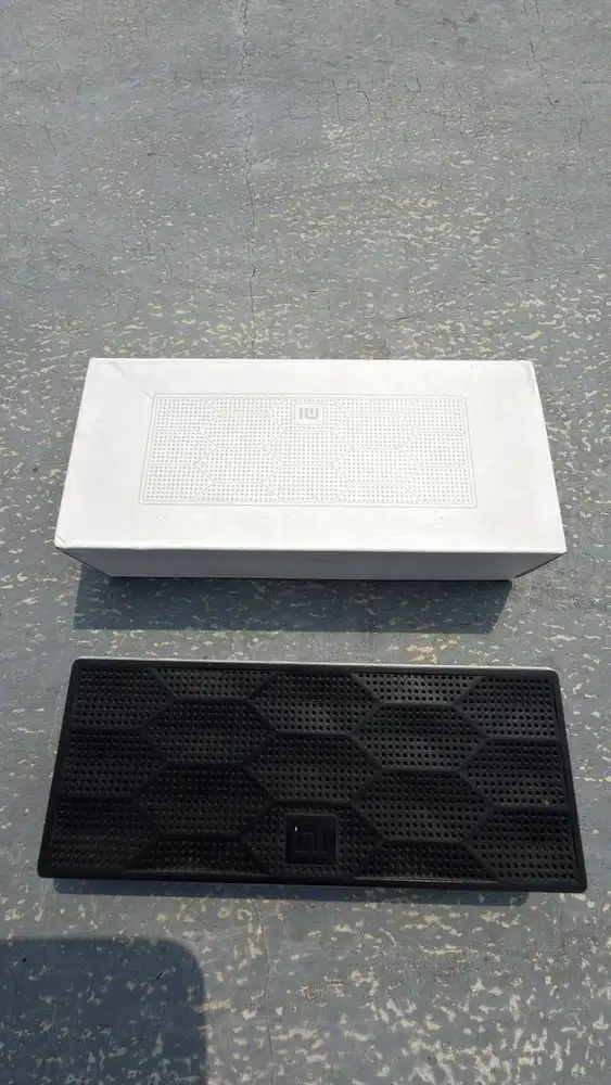 Jual Speaker Bluetooth Xiaomi Mi Square Box (Minus Matot)